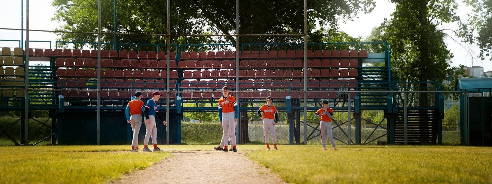 Baseball team on field